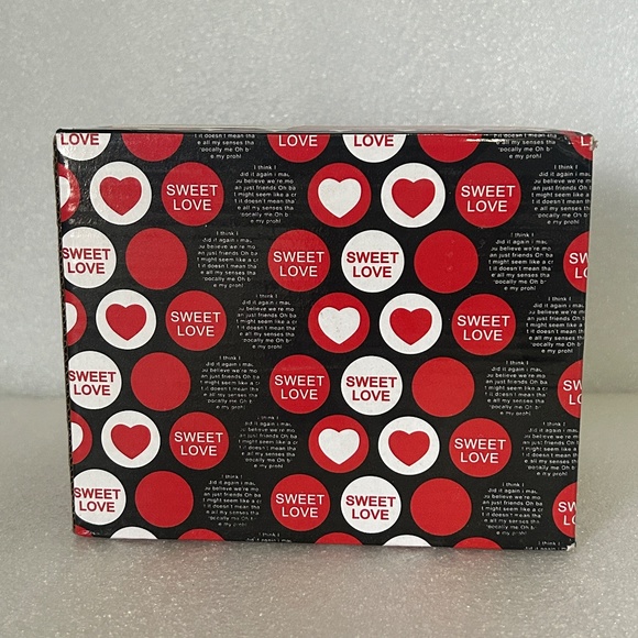 Among Us Heat Sensitive Color Changing Mug, 11oz - Picture 8 of 8